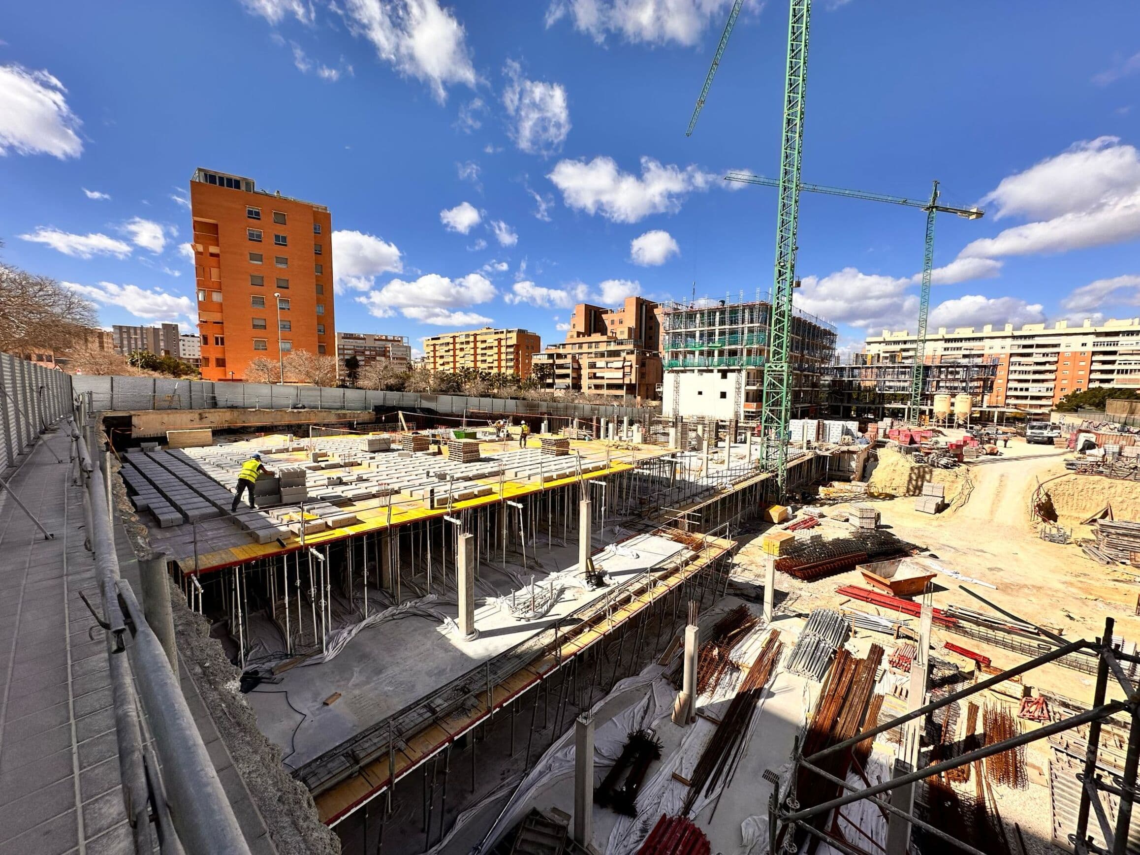 Estructura de hormigón armado en construcción por SPL Group